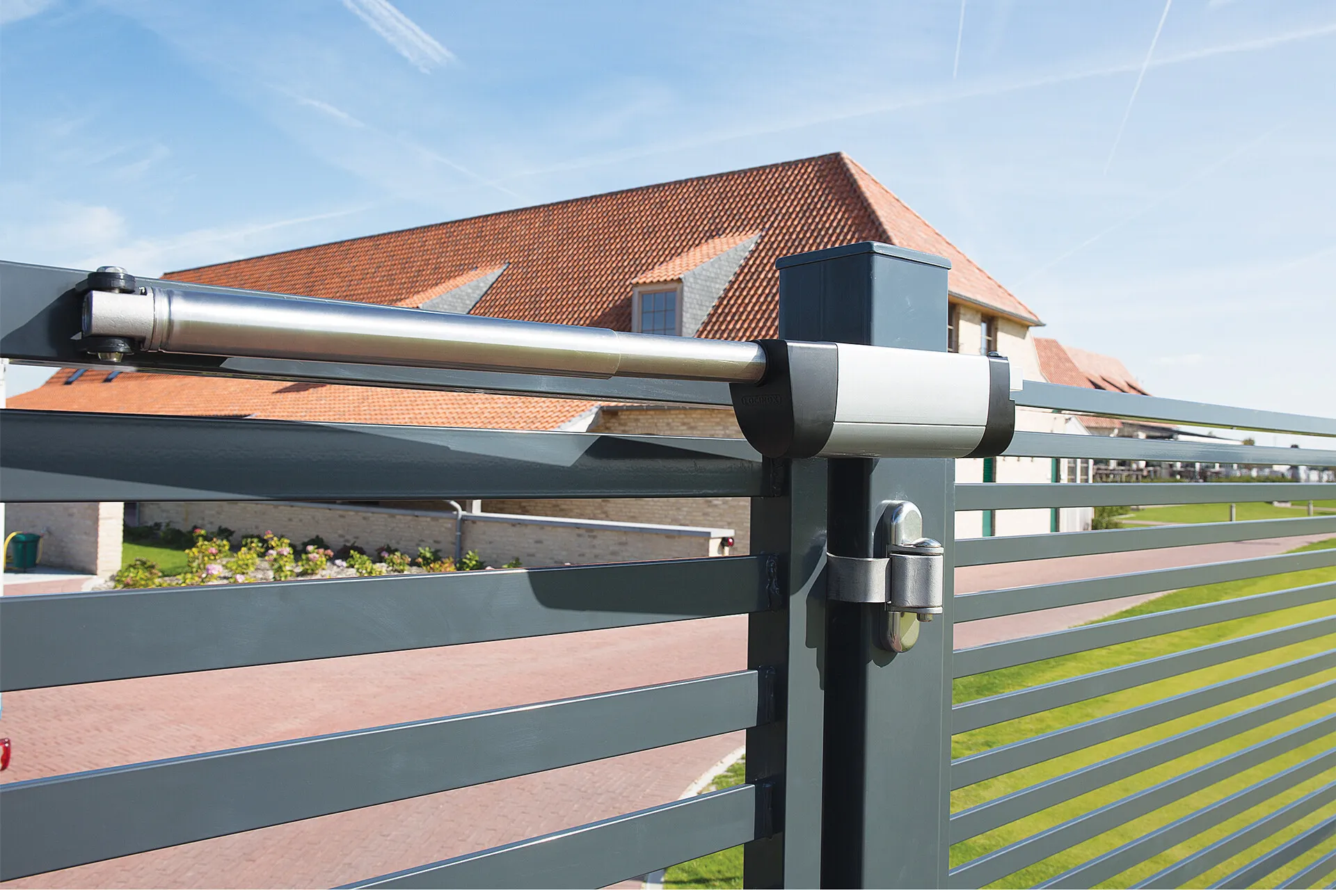 Samson  Detail Anthracite Gate  Koksijde Golf  Rgb 1920px